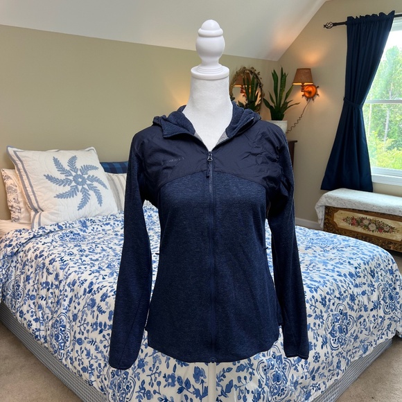 Mammut Navy Light-weight Zip Up Hoodie Jacket Size XS - Picture 1 of 15